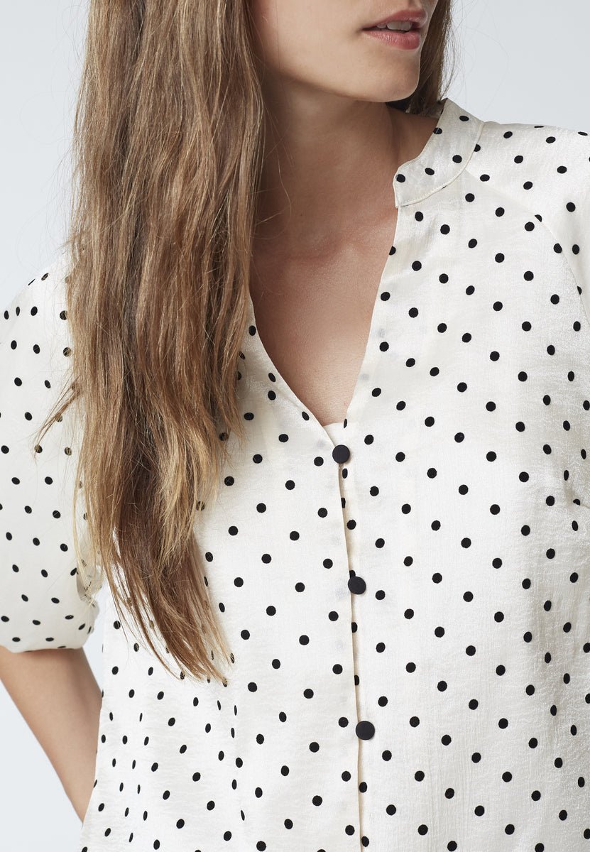 DilanCC Dot SS V - Shirt - Powder - Co'couture